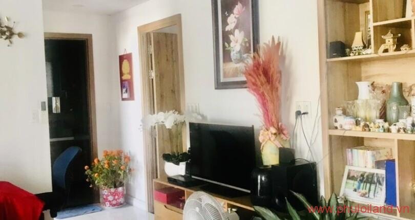 phong khach can ho can ban 5 810x430 - Bán căn hộ chung cư Scenic Valley2, diện tích 76m2, căn góc, tầng cao , giá 4.3 tỷ, nhà đang trống.