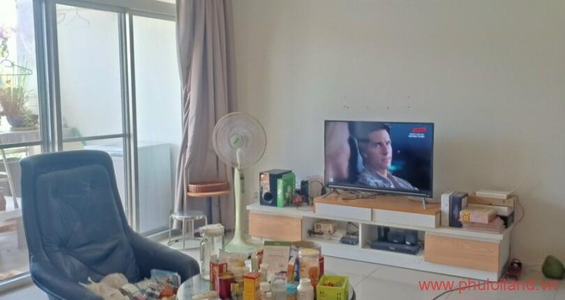 phong-khach-trong-can-ho-ban