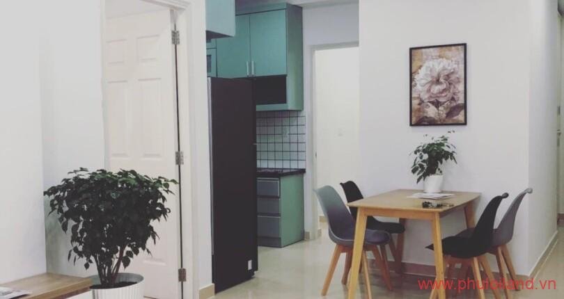 phong-khach-trong-can-ho-can-ban-sky-garden-3 (2)