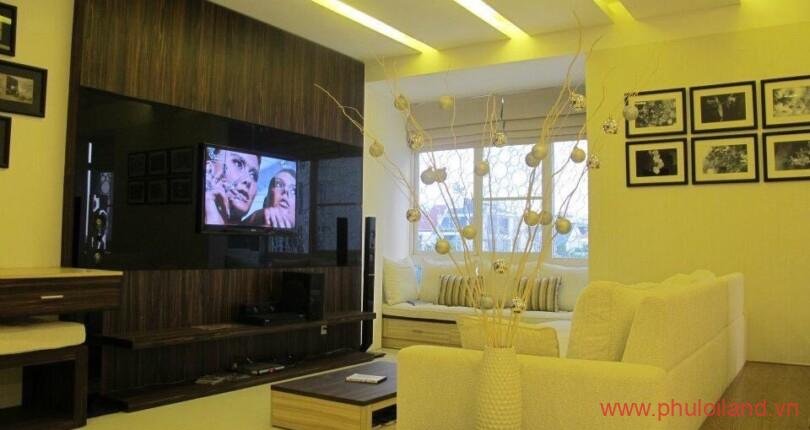 phong-khach-trong-can-ho-can-ban-sky-garden-3 (3)