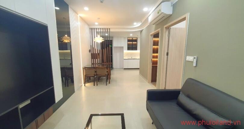 phong-khach-trong-can-ho-can-cho-thue-hung-phuc-premier (2)