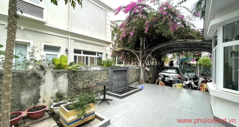 san-vuon-truoc-biet-thu-ban