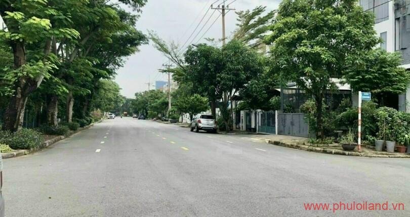 vi-tri-biet-thu-toa-lac-tren-duong-so-22-phuong-tan-phu-quan-7