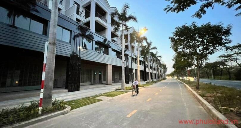 vi-tri-shophouse-toa-lac-tren-duong-noi-khu-du-an