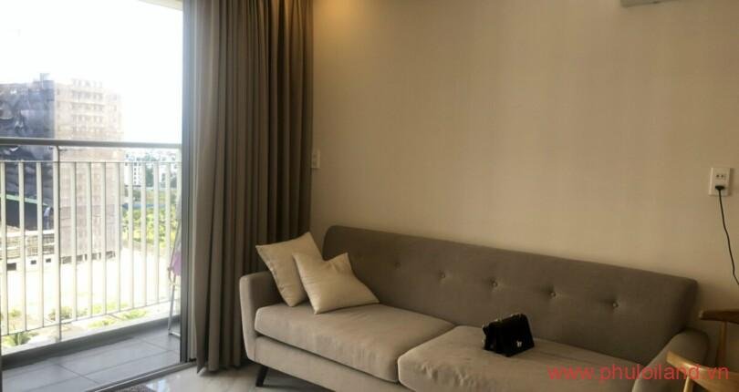 Ban-can-ho-chung-cu-Scenic-Valley-1-Phong-khach