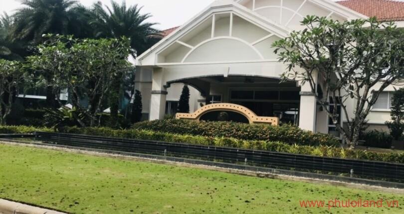 can-canh-nha-clubhouse-chateau-phu-my-hung