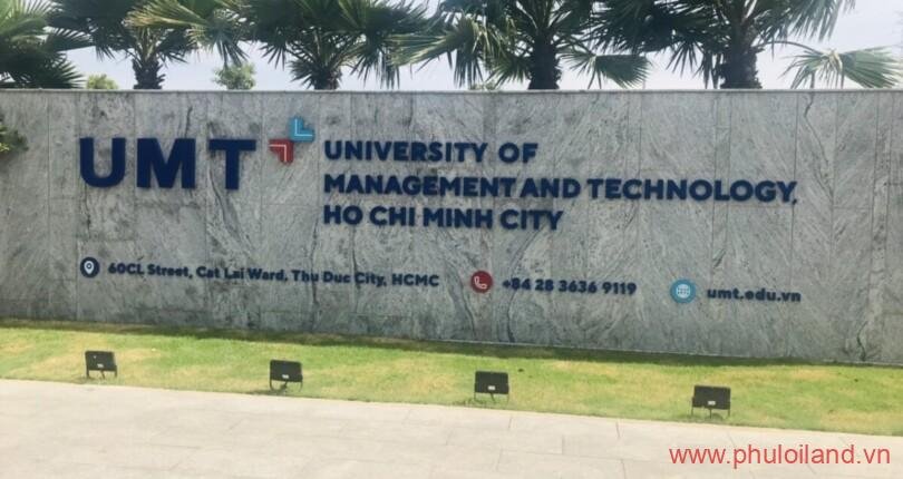 can-canh-truong-dai-hoc-umt-noi-khu-khu-dan-cu