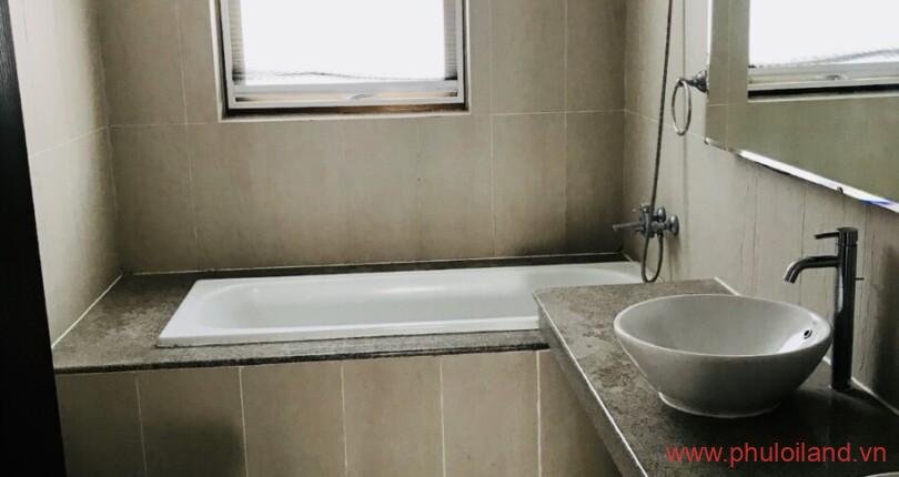 can-ho-co-2-toilet-day-du-trang-thiet-bi