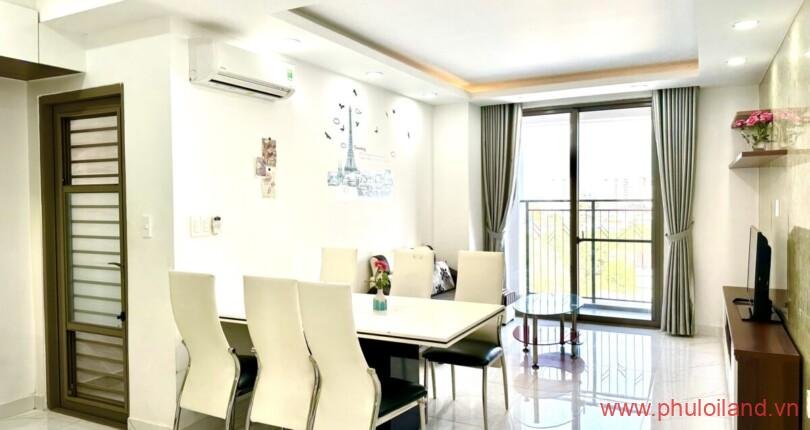 goc-phong-khach-cua-can-ho-can-cho-thue-sai-gon-south