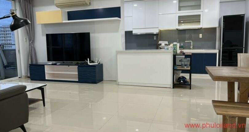 goc-phong-khach-va-bep-rong-rai