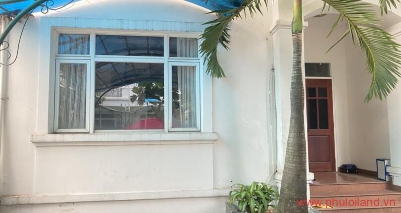 hinh-anh-mat-truoc-nha-dat-ban