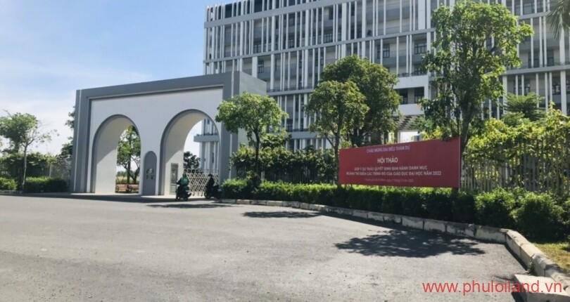 hinh-anh-truong-dai-hoc-van-hien-lien-ke-khu-dan-cu-phu-loi