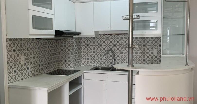 khong-gian-bep-can-ho-hung-vuong-3