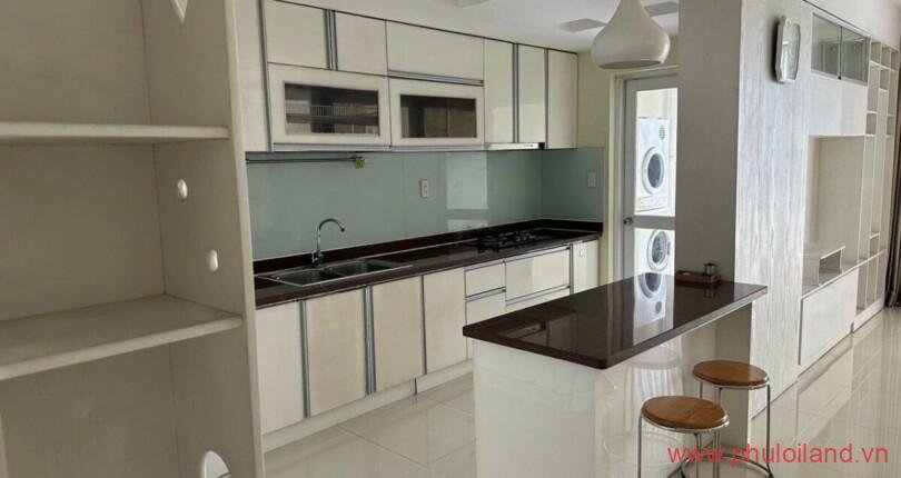 khong-gian-bep-rong-rai-trong-can-ho-ban