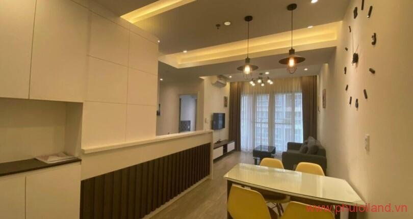 khong-gian-phong-an-rong-rai