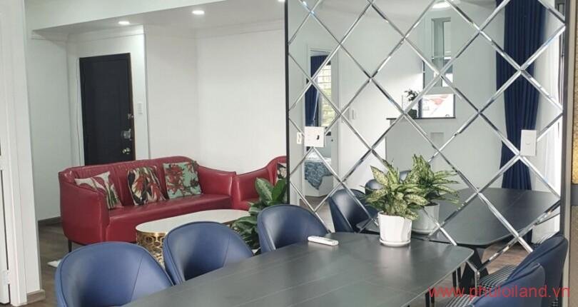 khu-vuc-ban-an-ben-trong-can-ho (2)