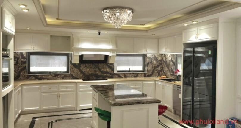 khu-vuc-bep-trong-can-biet-thu-can-cho-thue-nam-thong-3