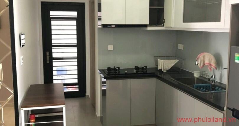 khu-vuc-bep-trong-can-ho-can-cho-thue-hung-phuc-premier