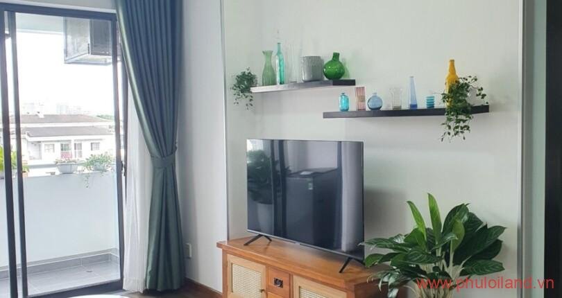 khu-vuc-xem-tv-ben-trong-can-ho