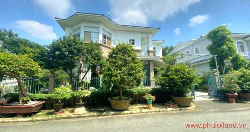 mat-tien-truoc-cua-can-biet-thu-cho-thue-hung-thai-2 (2)