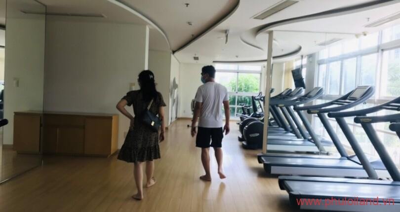 phong-gym-noi-khu-happy-valley-quan-7