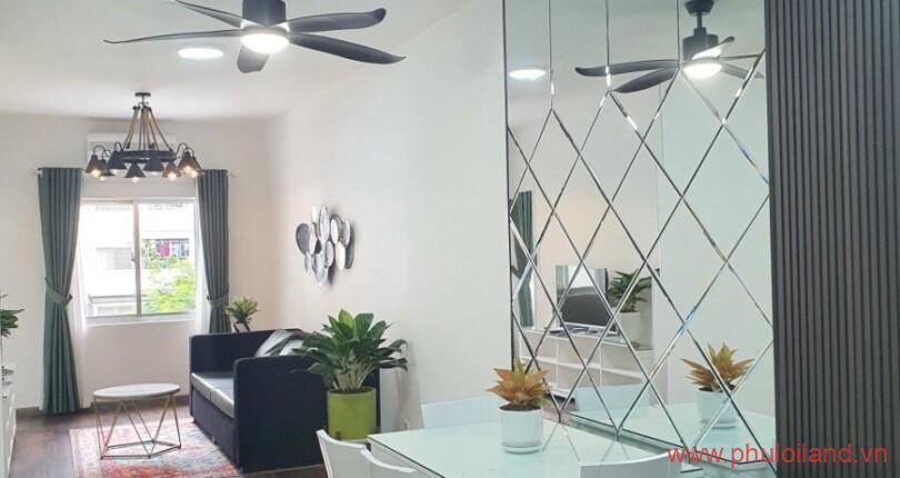 phong-khach-can-ho-ban