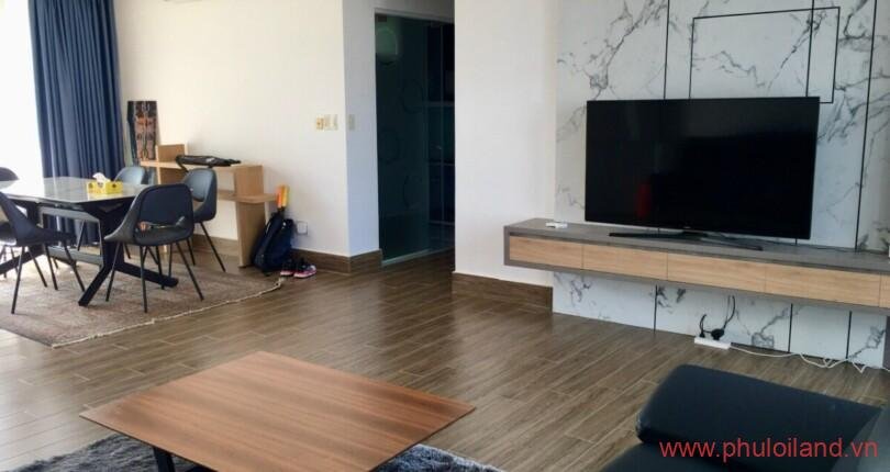 phong-khach-can-ho-ban