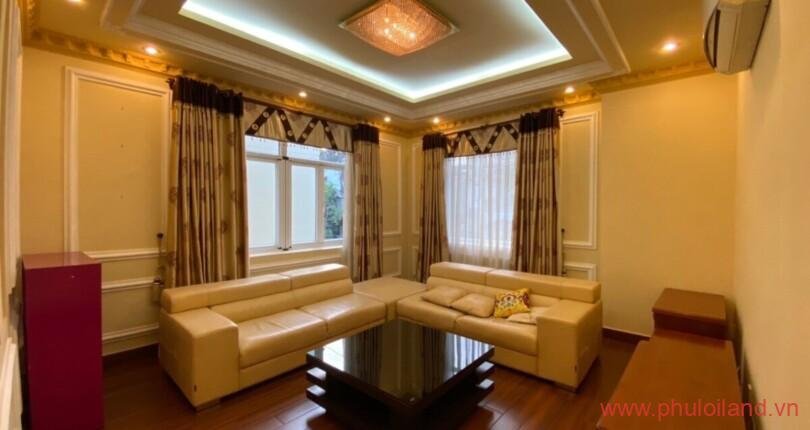 phong-khach-trong-can-biet-thu-cho-thue-nam-thong-1