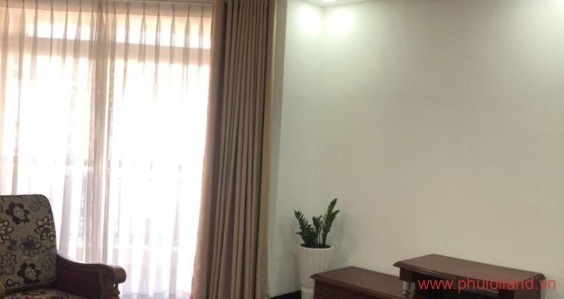 phong-khach -trong-can-ho-can-ban-green-view-phu-my-hung