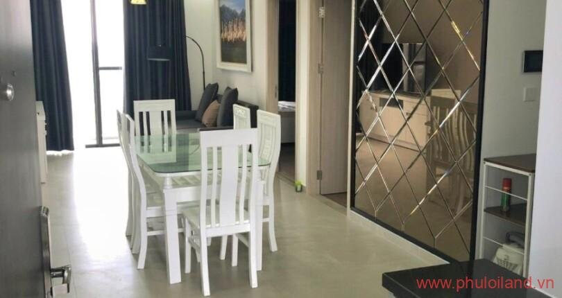 phong-khach-trong-can-ho-can-cho-thue-hung-phuc-premier