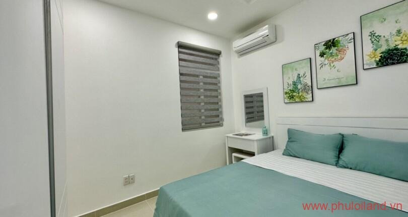 phong-ngu-phu-trong-can-ho-can-ban-sky-garden-3