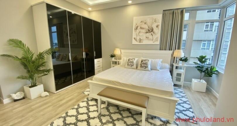 phong-ngu-sang-trong-nhieu-anh-sang