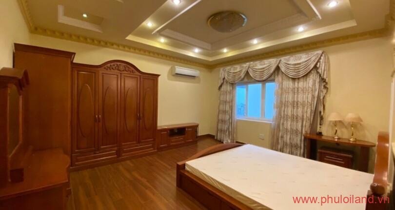 phong-ngu-trong-can-biet-thu-cho-thue-nam-thong-1