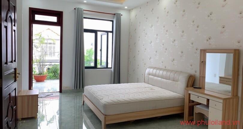 phong-ngu-trong-nha-biet-thu-can-ban