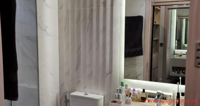 toilet-day-du-trang-thiet-bi-nhu-hinh