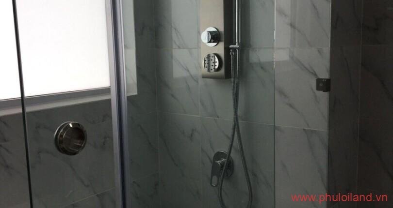 toilet-trong-can-ho-can-cho-thue-happy-valley