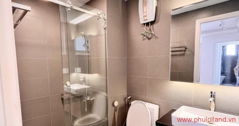 tollet-can-ho-can-ban