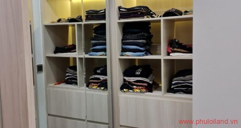 tu-quan-ao-trong-phong