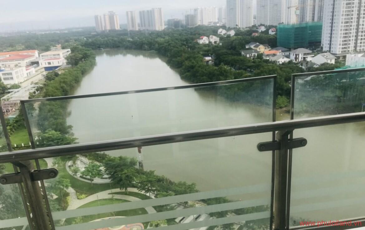 view ban cong can ho nhin truc dien song 1170x738 - Bán gấp căn hộ Riverpark Residence, 137m2, lầu cao, view sông, giá 9,8 tỷ