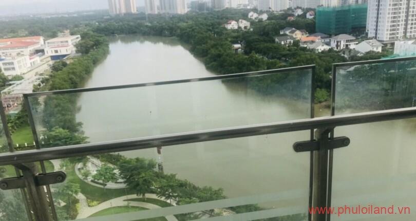 view-ban-cong-can-ho-nhin-truc-dien-song