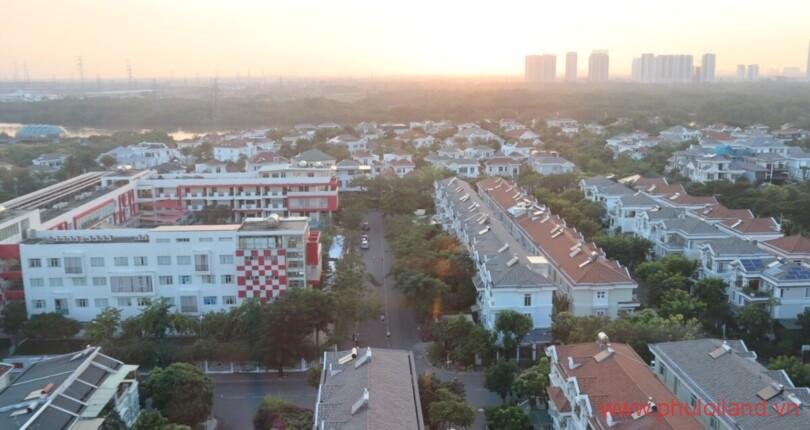 view-cua-can-ho-can-cho-thue-hung-phuc-premier