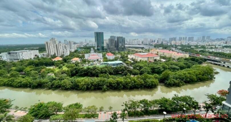 view-nhin-tu-ban-cong-can-ho