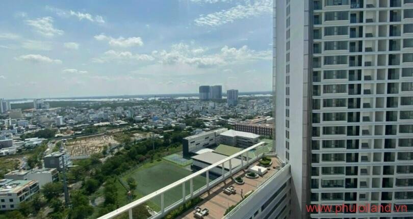 view-nhin-tu-penthouse-midtown-phu-my-hung-can-ban