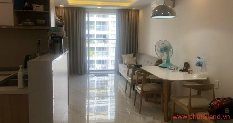 Ban-can-ho-chung-cu-Scenic-Valley-1-Toan-phong-khach