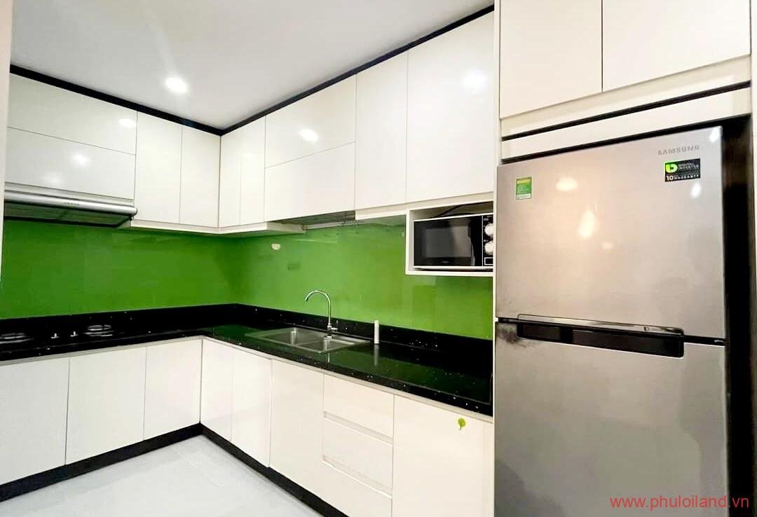 bep cua can ho can ban sky garden 3 3 1080x738 - Sang nhượng căn hộ Sky Garden 3, 56m2, lầu cao, thiết kế 2pn, 1wc, nhà đẹp như hình- Giá: 2,550 tỷ bớt lộc.