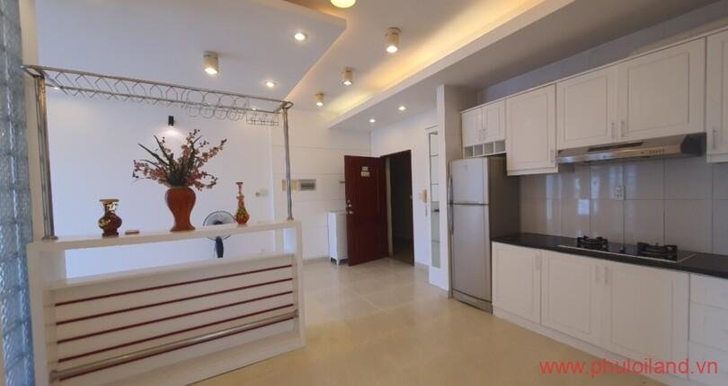 Cho thuê căn góc view Hồ bơi tại Sky Garden 2. DT 91m2 Nhà đẹp- 3 Phòng- Giá 16 Triệu/Tháng. LH 0906 879 489 Ms Trinh