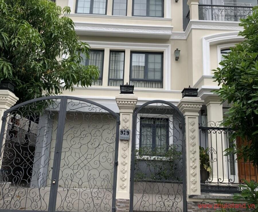 hinh anh nha biet thu phu my hung can cho thue t5 2023 900x738 - Cho thuê nhà Biệt thự Phú Mỹ Hưng T5/2023 giá rẻ