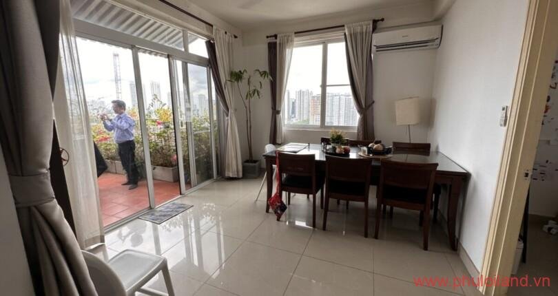 hinh-anh-phong-an-lien-ke-ban-cong