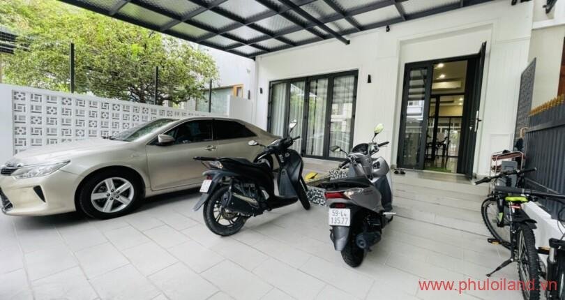 hinh-anh-san-vuon-truoc-nha-biet-thu-can-ban-khu-pho-my-thai-3