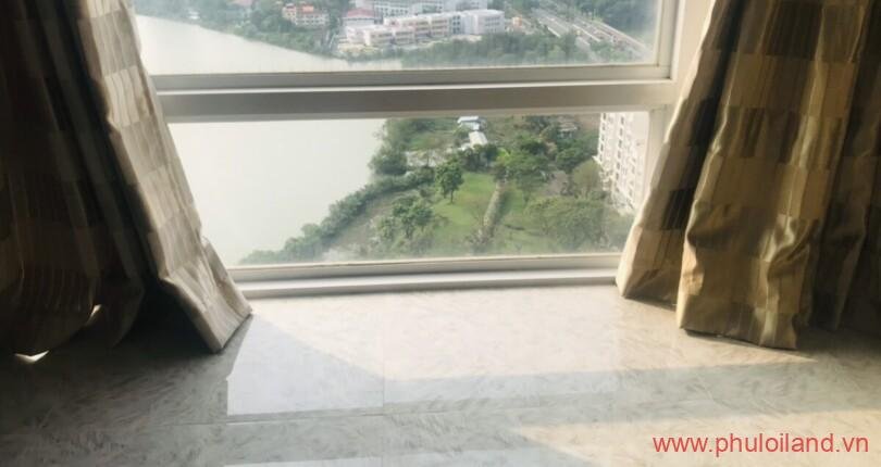 hinh-anh-tu-ban-cong-phong-ngu